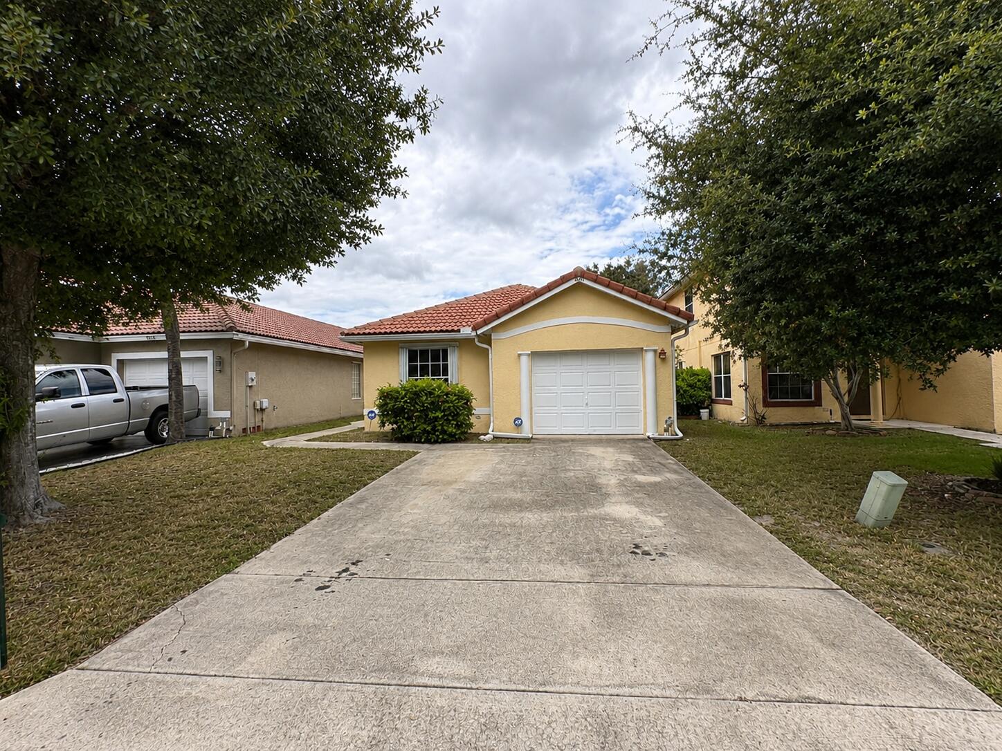 PRINCETON PLACE AT GABLES END - Residential