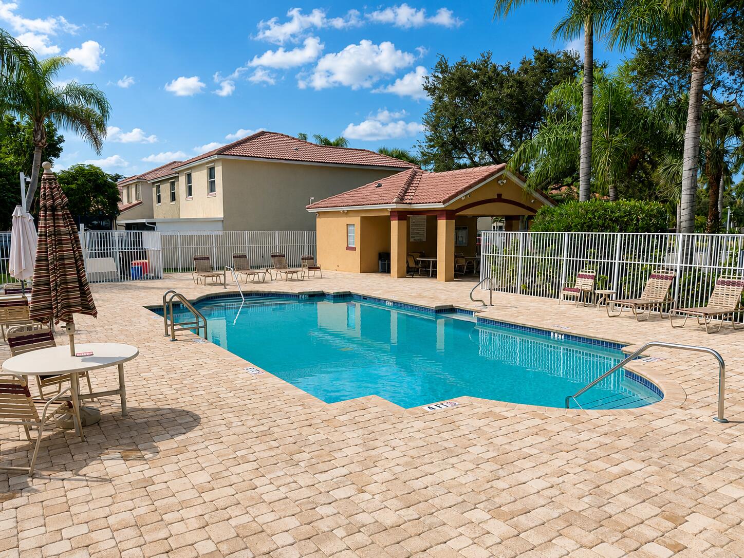 PRINCETON PLACE AT GABLES END - Residential