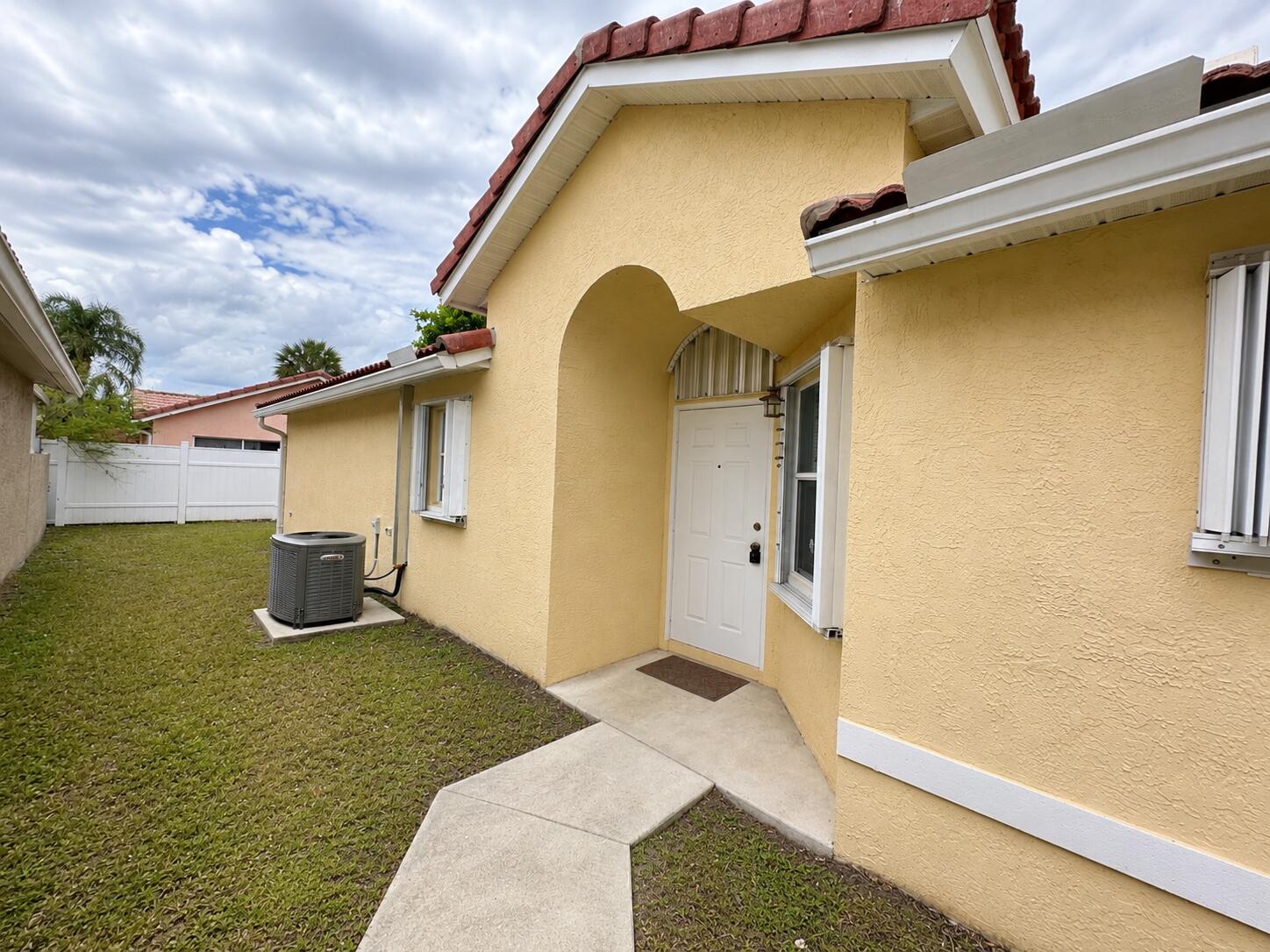 PRINCETON PLACE AT GABLES END - Residential