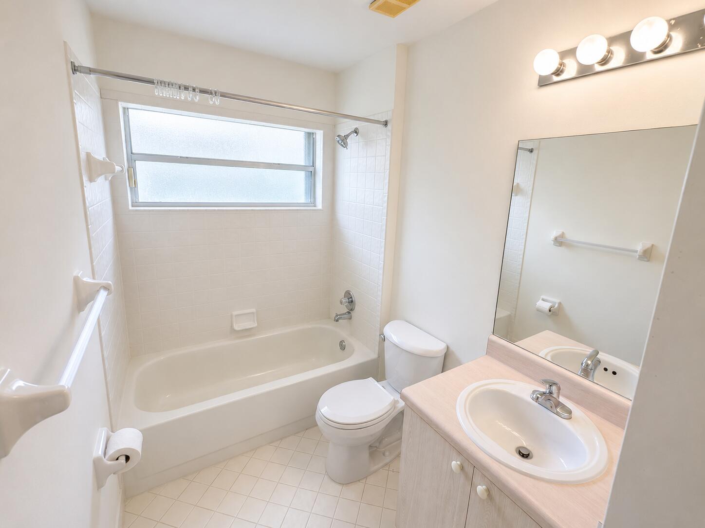 PRINCETON PLACE AT GABLES END - Residential