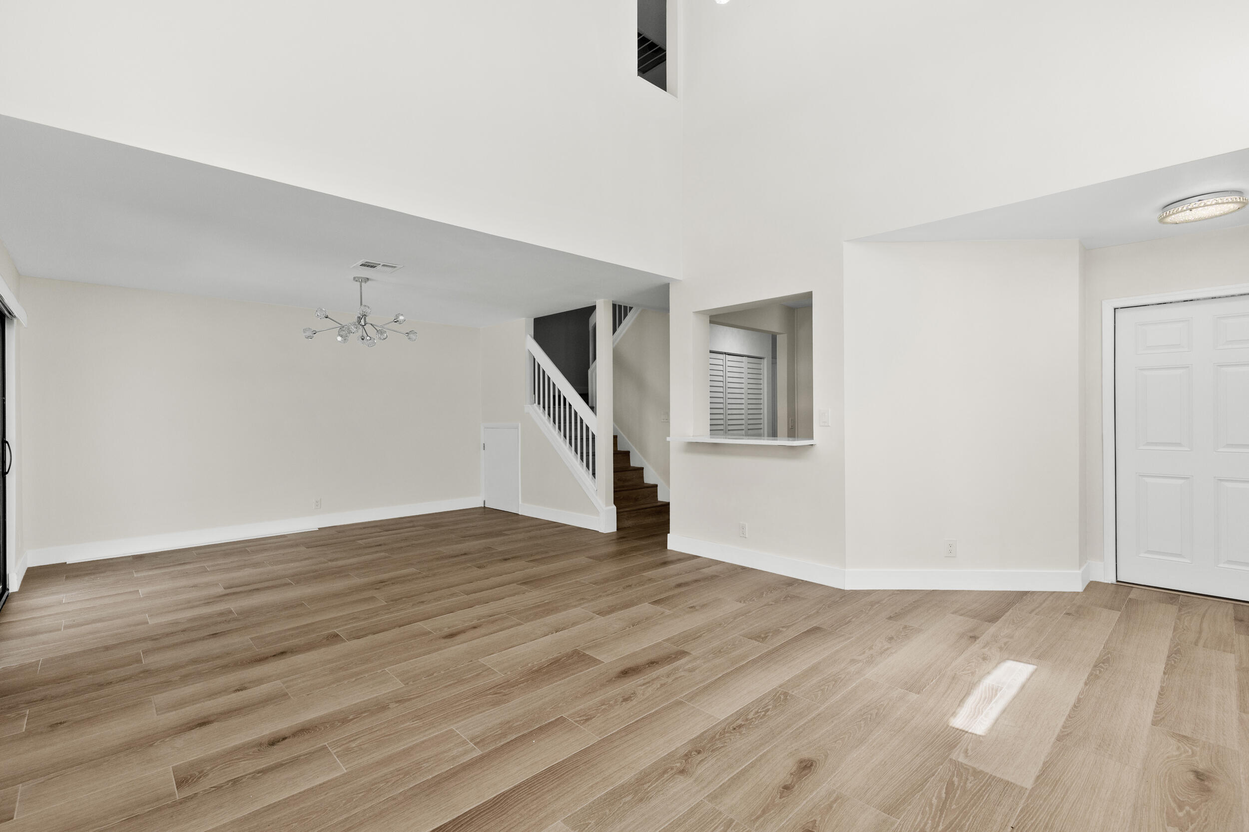 WIMBLEDON VILLAS OF VIA VERDE - Residential Lease