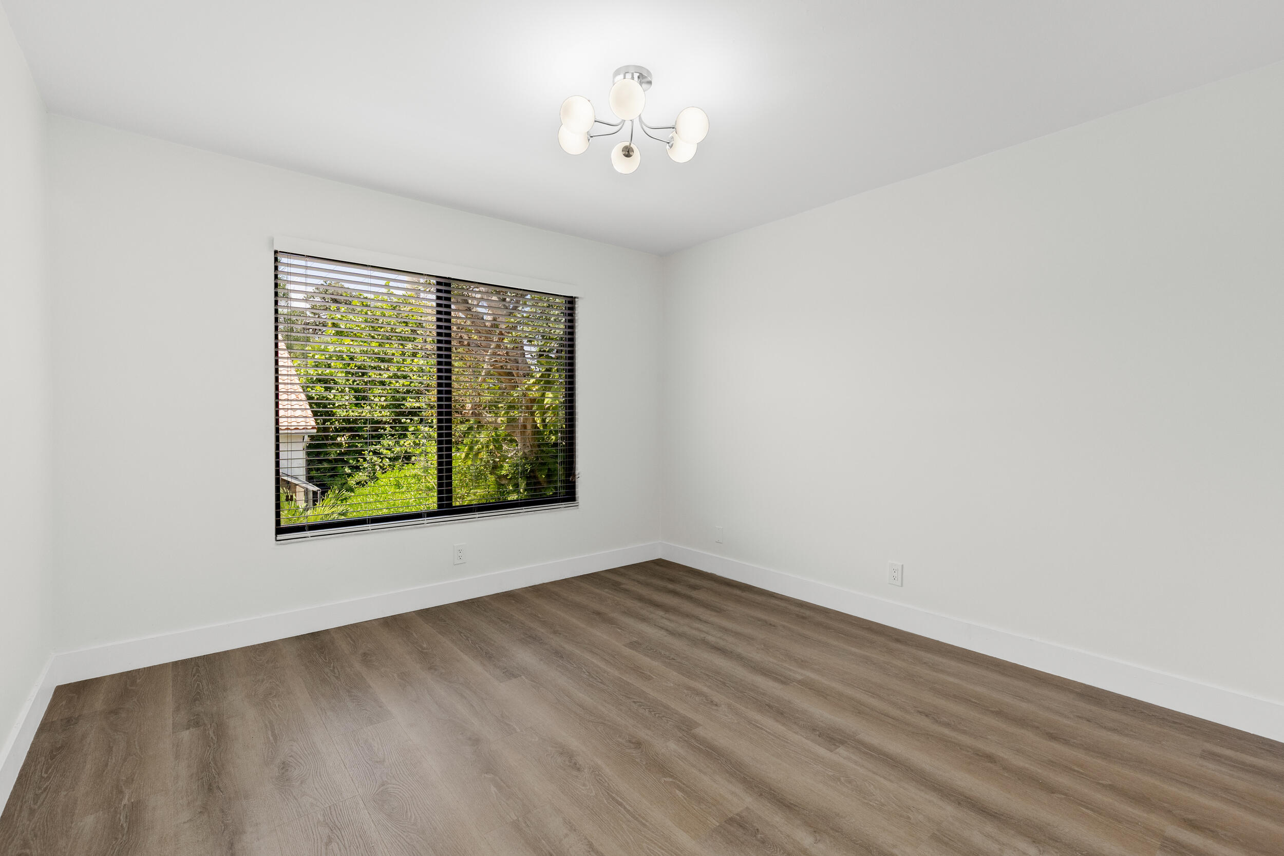 WIMBLEDON VILLAS OF VIA VERDE - Residential Lease