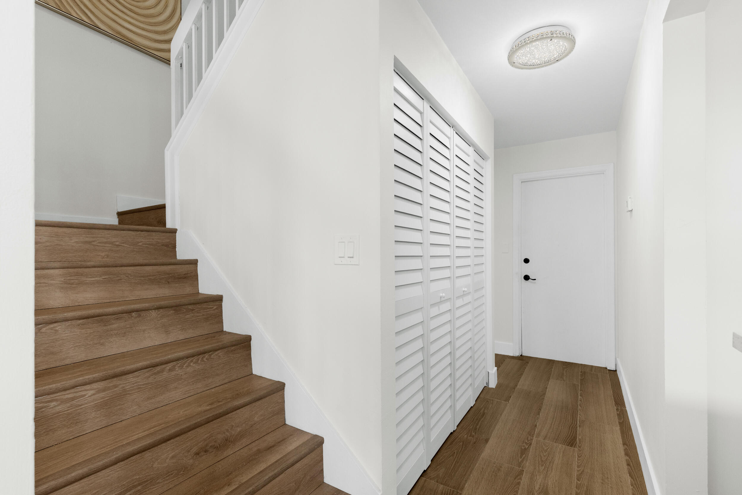 WIMBLEDON VILLAS OF VIA VERDE - Residential Lease