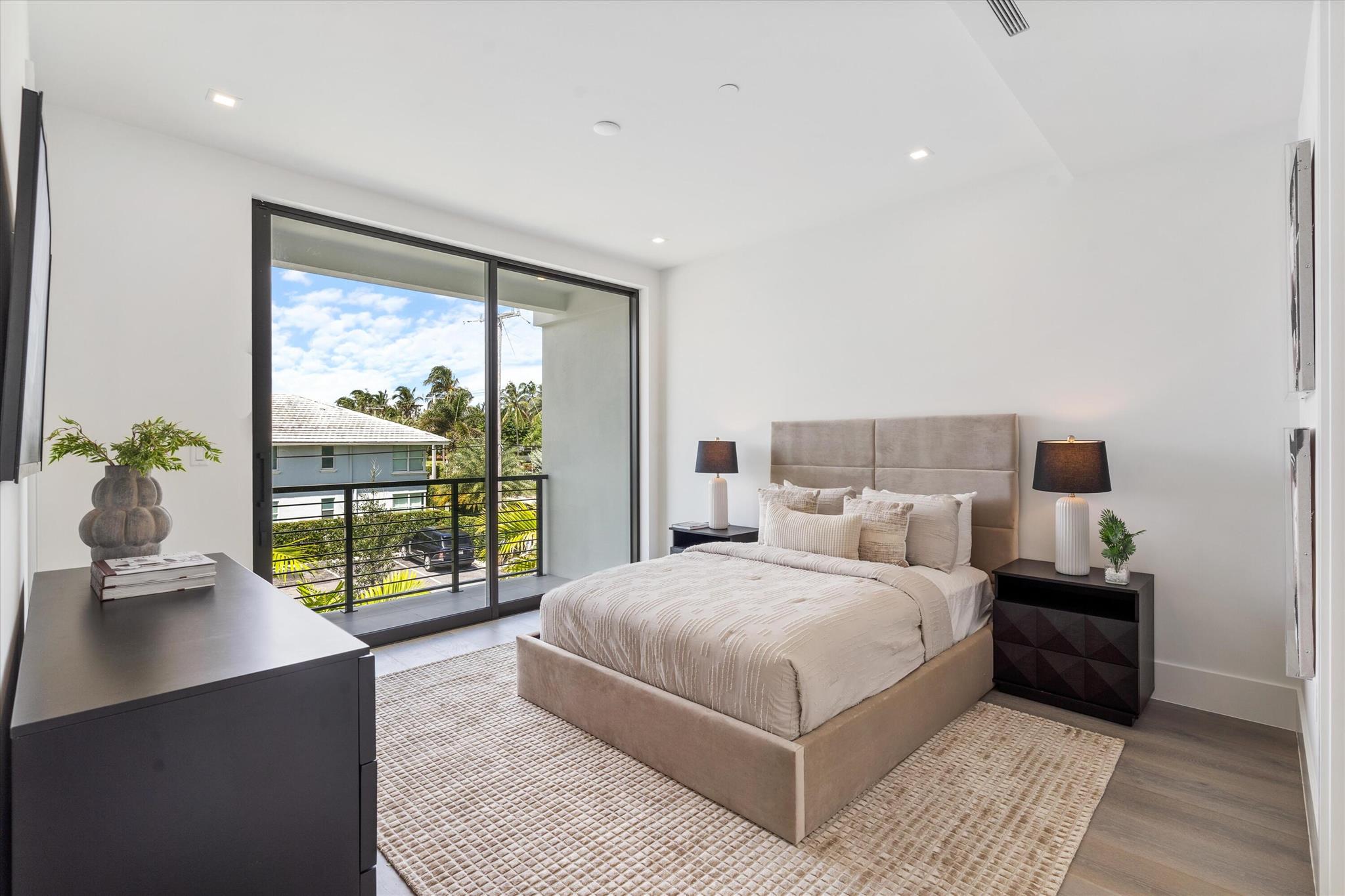 ESTATES AT OCEAN DELRAY - Residential