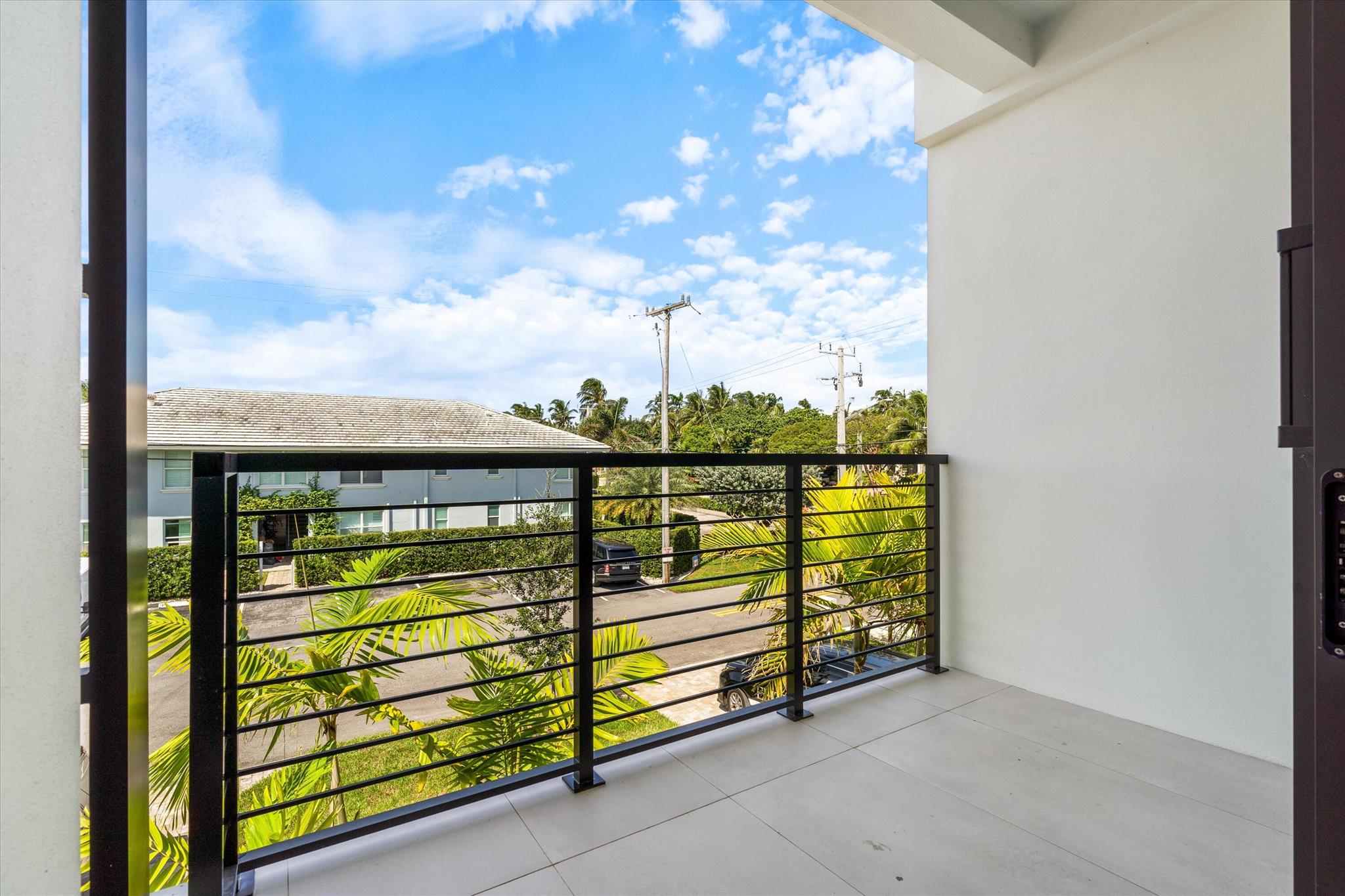 ESTATES AT OCEAN DELRAY - Residential