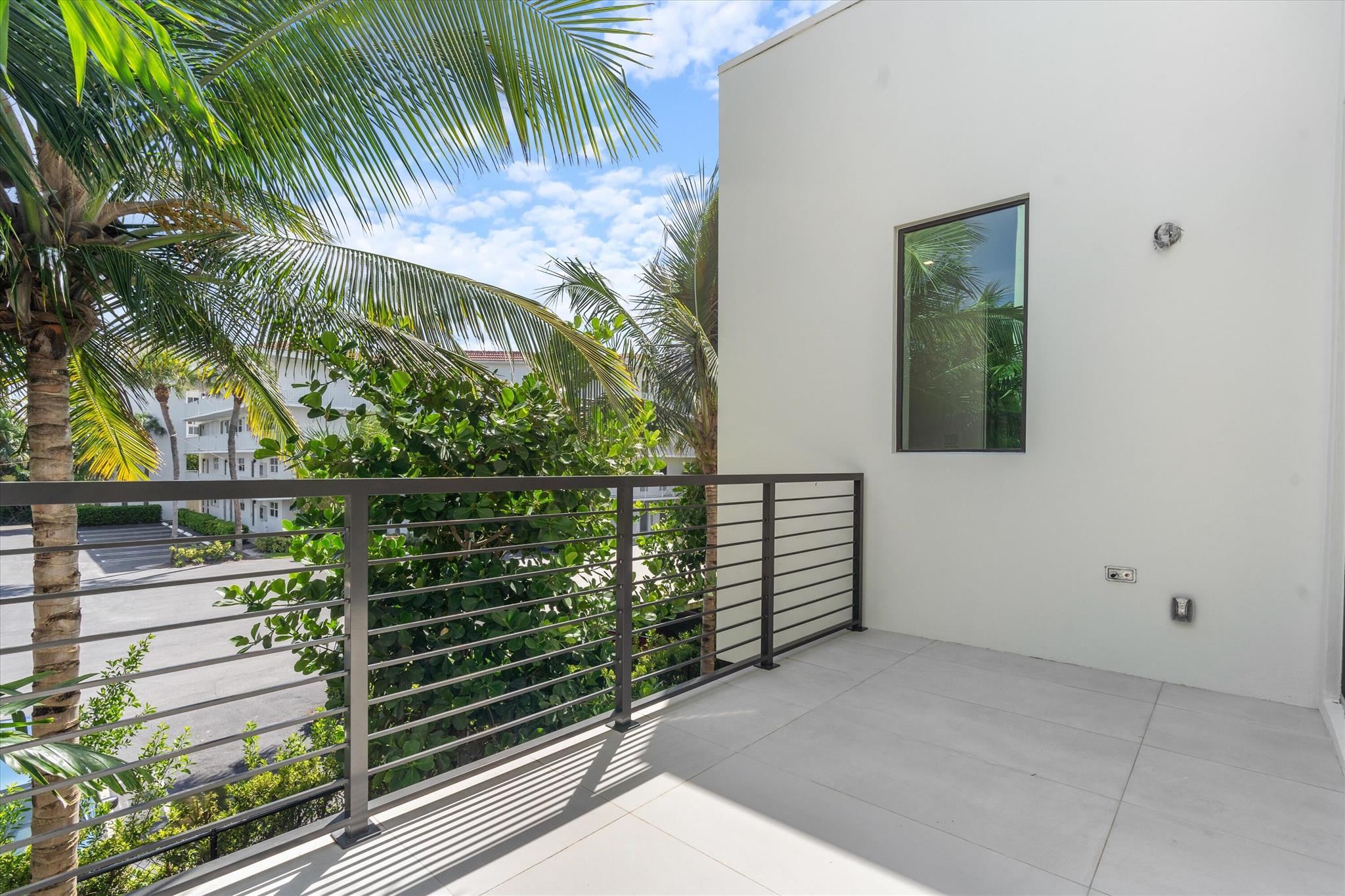 ESTATES AT OCEAN DELRAY - Residential