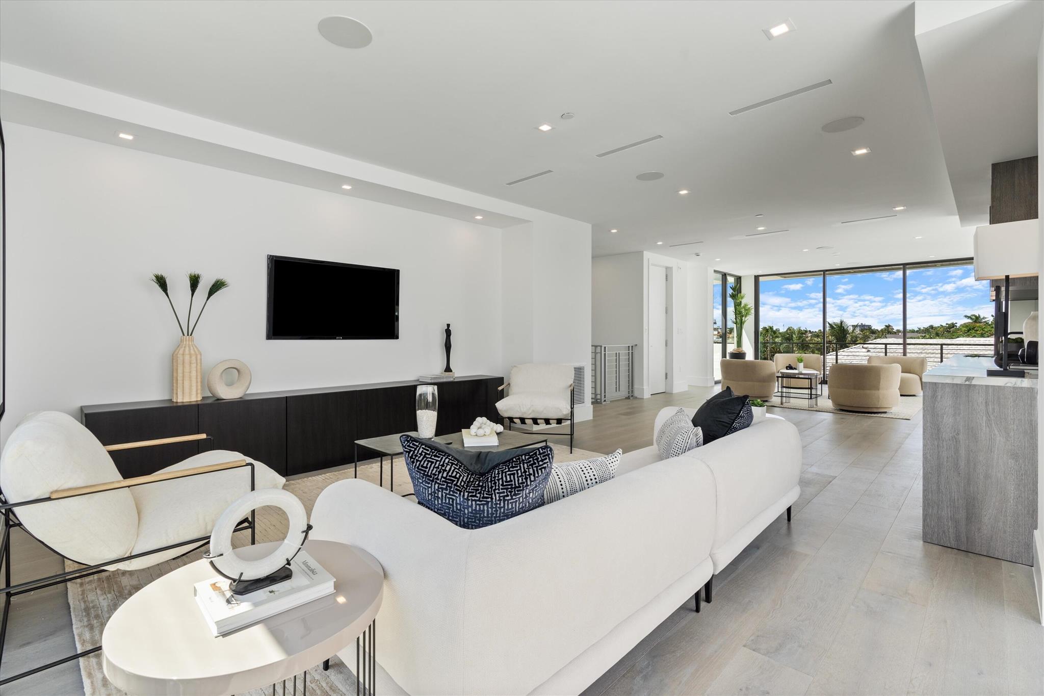 ESTATES AT OCEAN DELRAY - Residential