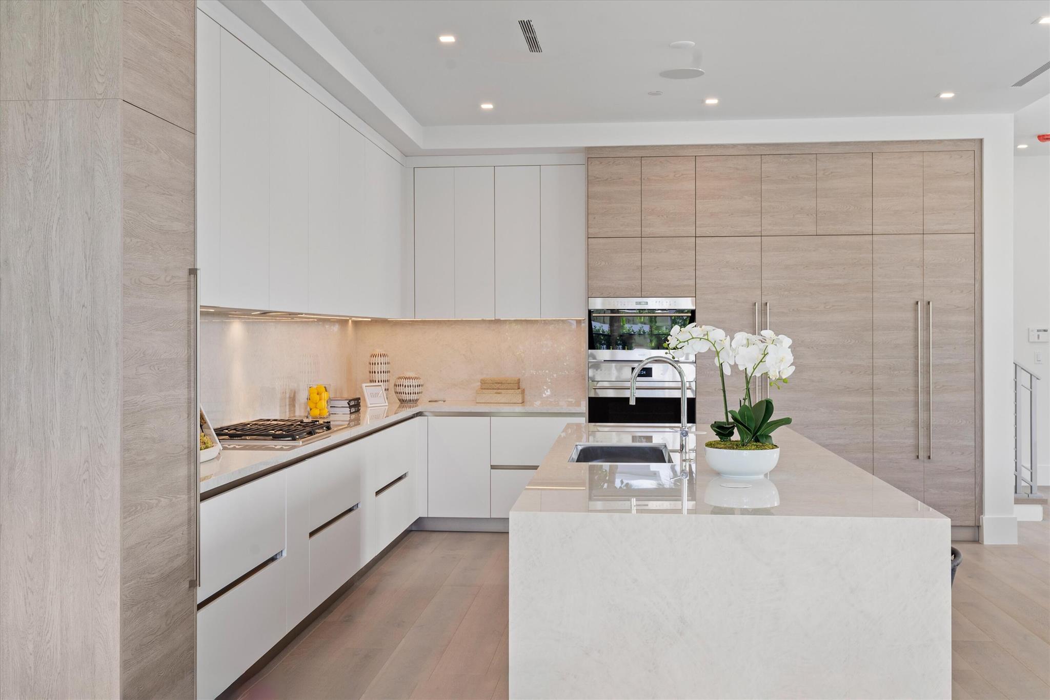 ESTATES AT OCEAN DELRAY - Residential