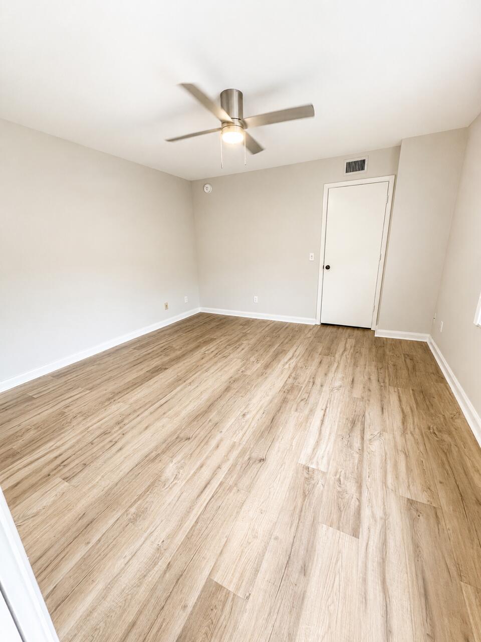 STAMFORD AT THE VILLAGES OF PALM BEACH L - Residential Lease