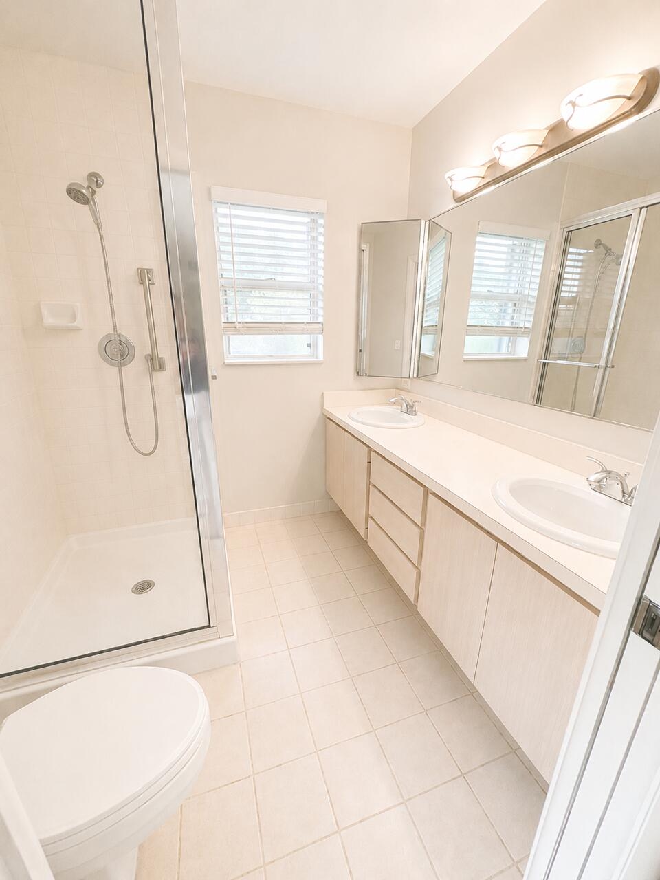 STAMFORD AT THE VILLAGES OF PALM BEACH L - Residential Lease