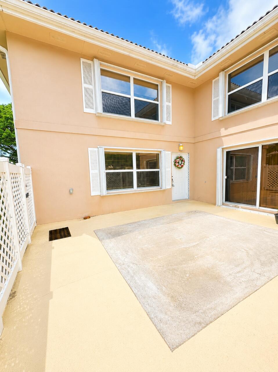 STAMFORD AT THE VILLAGES OF PALM BEACH L - Residential Lease