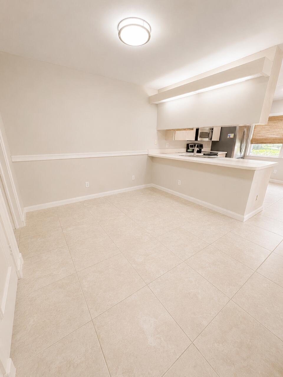 STAMFORD AT THE VILLAGES OF PALM BEACH L - Residential Lease