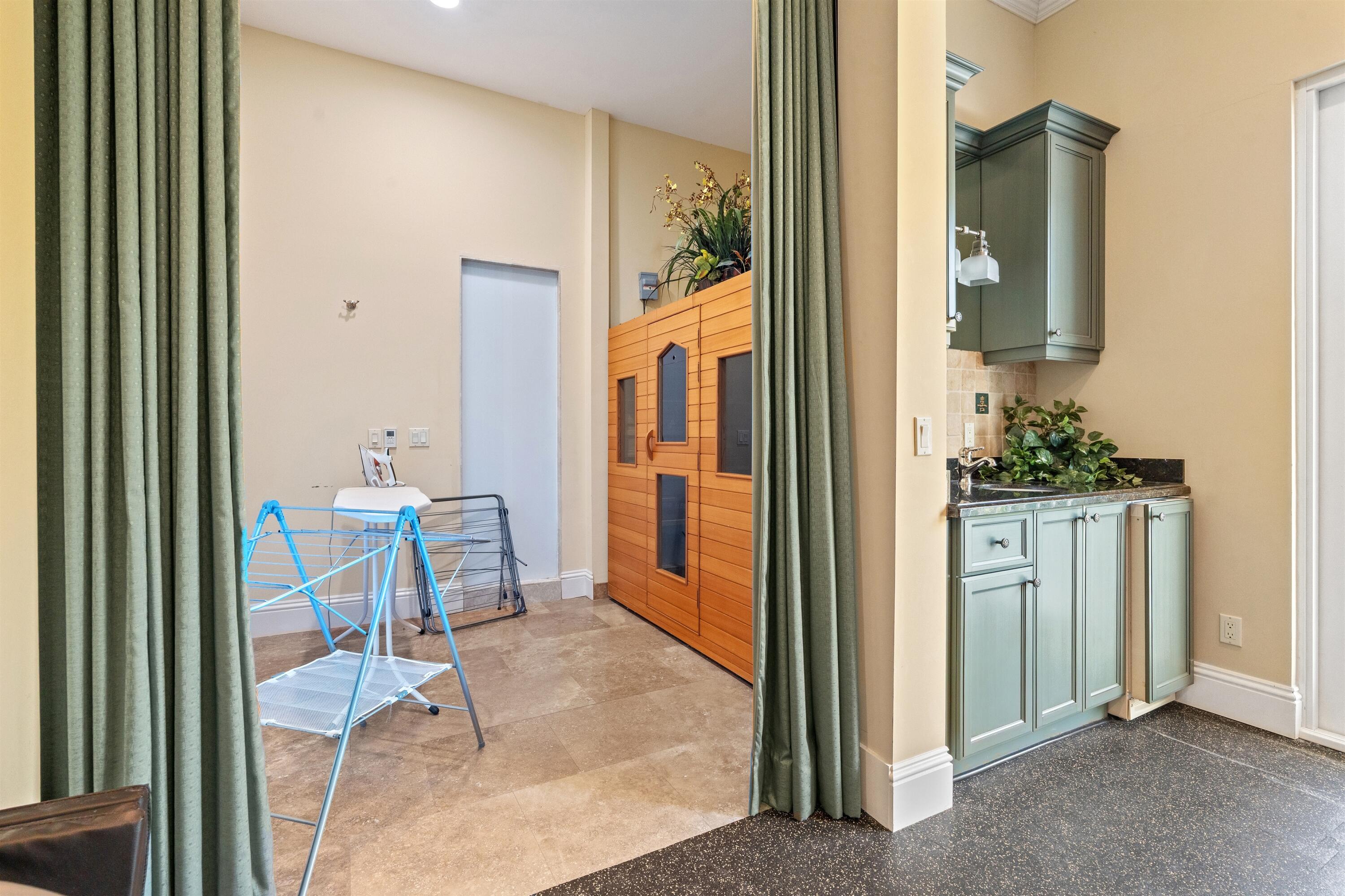 SEASPRAY ESTATES DELRAY BCH - Residential