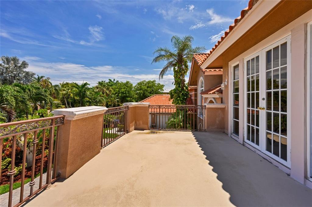 Hillsboro Shores - Residential