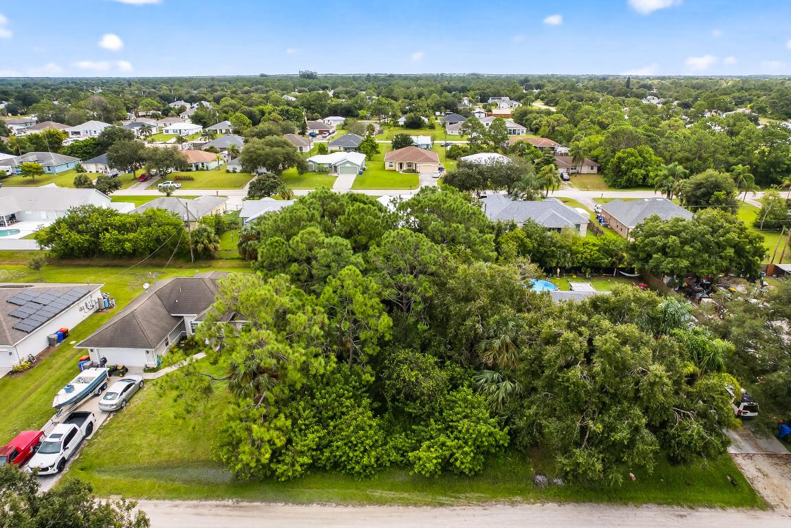 VERO LAKE ESTATES UNIT K - Land