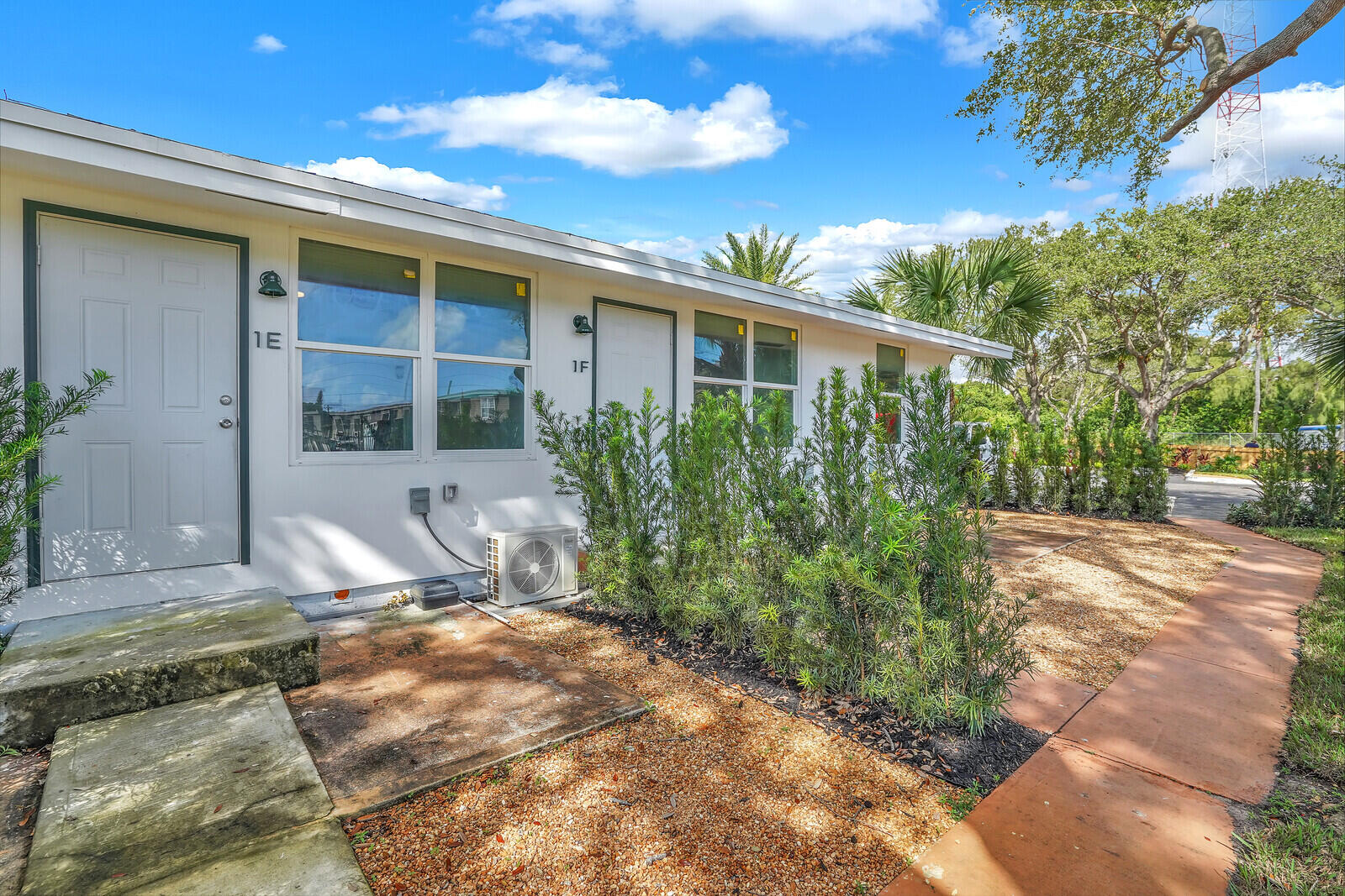 WESTFIELD AT WPB - Residential Lease