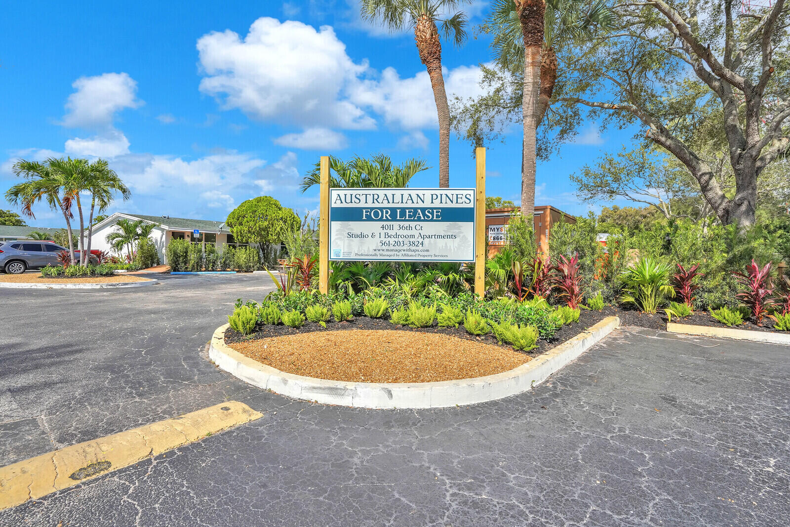 WESTFIELD AT WPB - Residential Lease