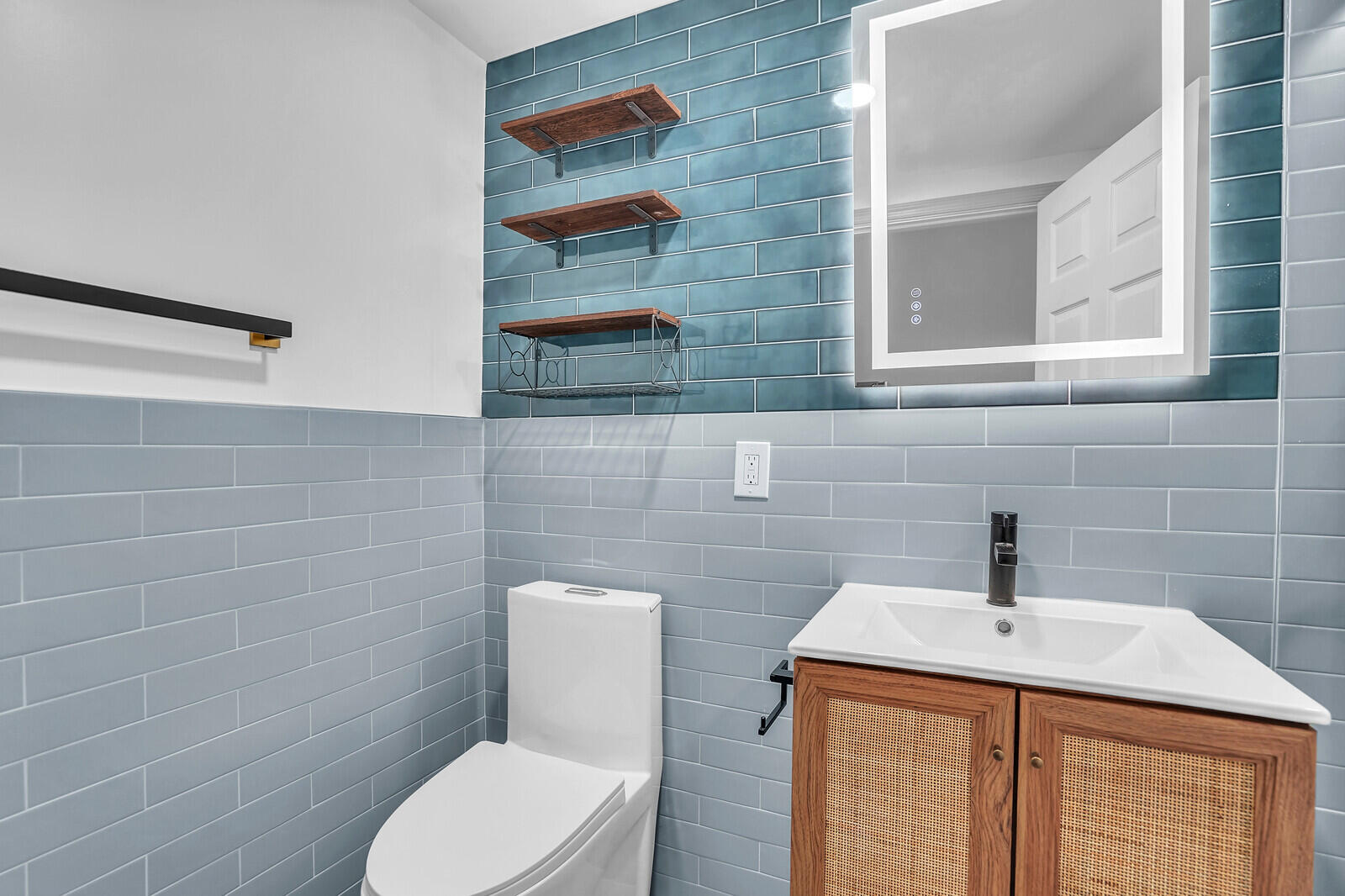 WESTFIELD AT WPB - Residential Lease