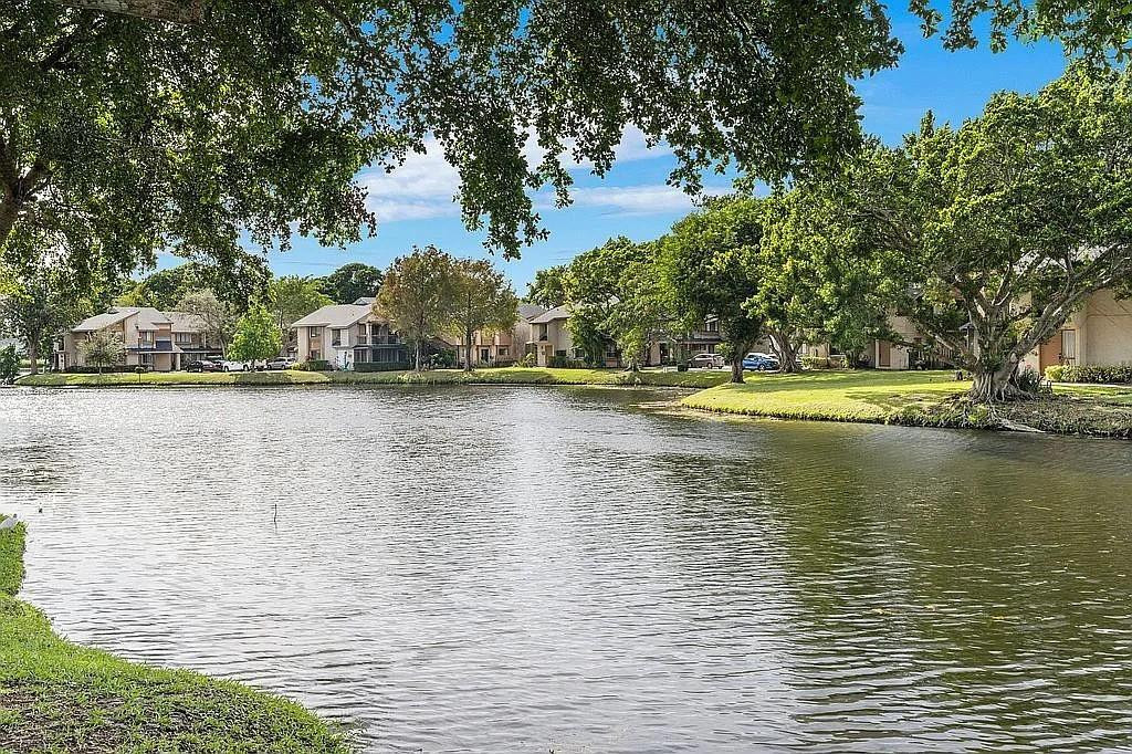 Cedar Landing Jacaranda - Residential