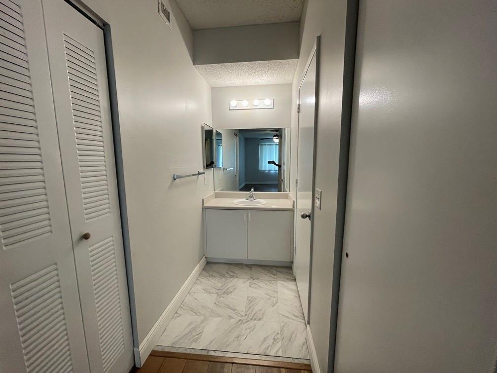 COURTYARDS AT DAVIE CONDO - Residential Lease