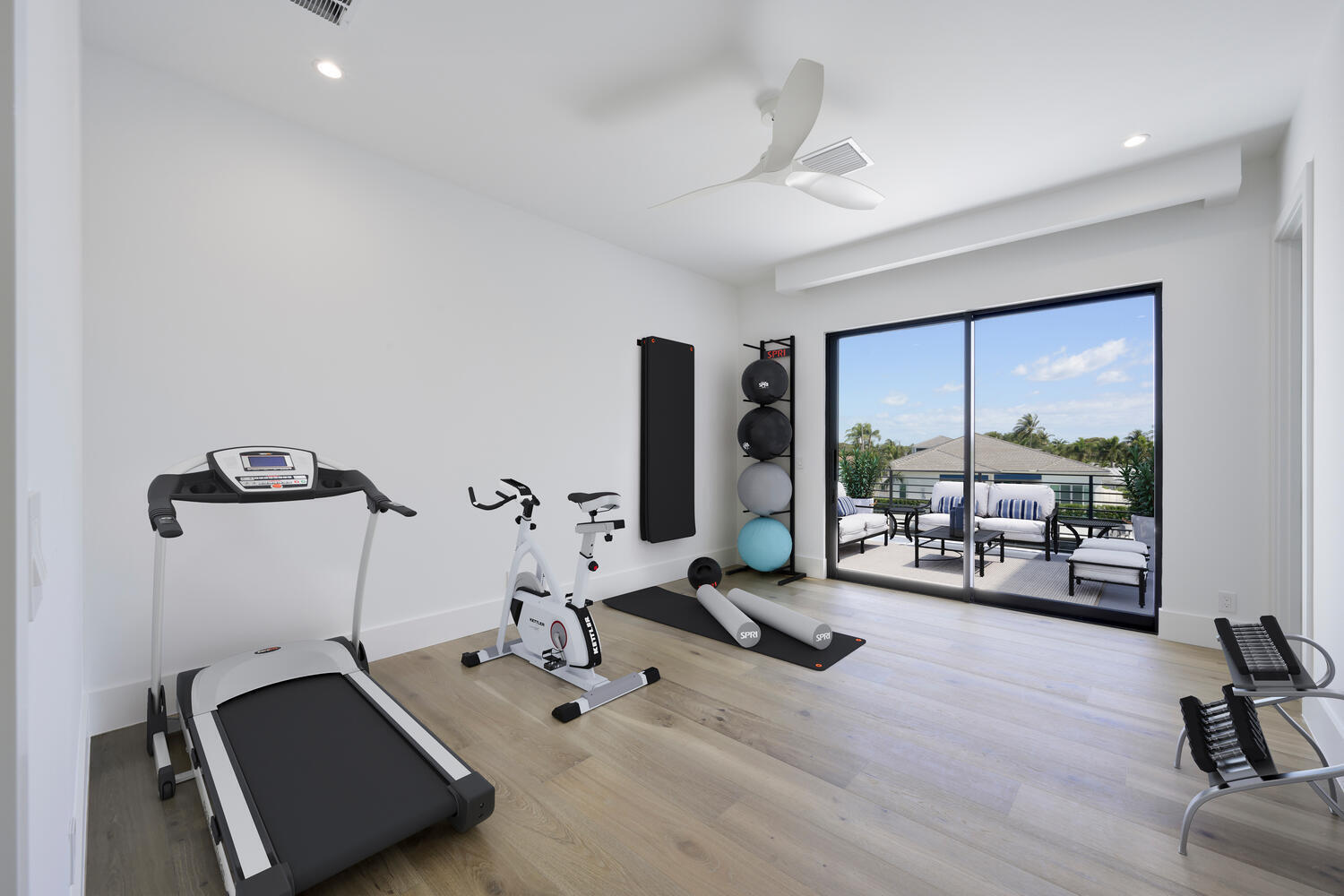 NORTH PALM BEACH VILLAGE OF 2 - Residential