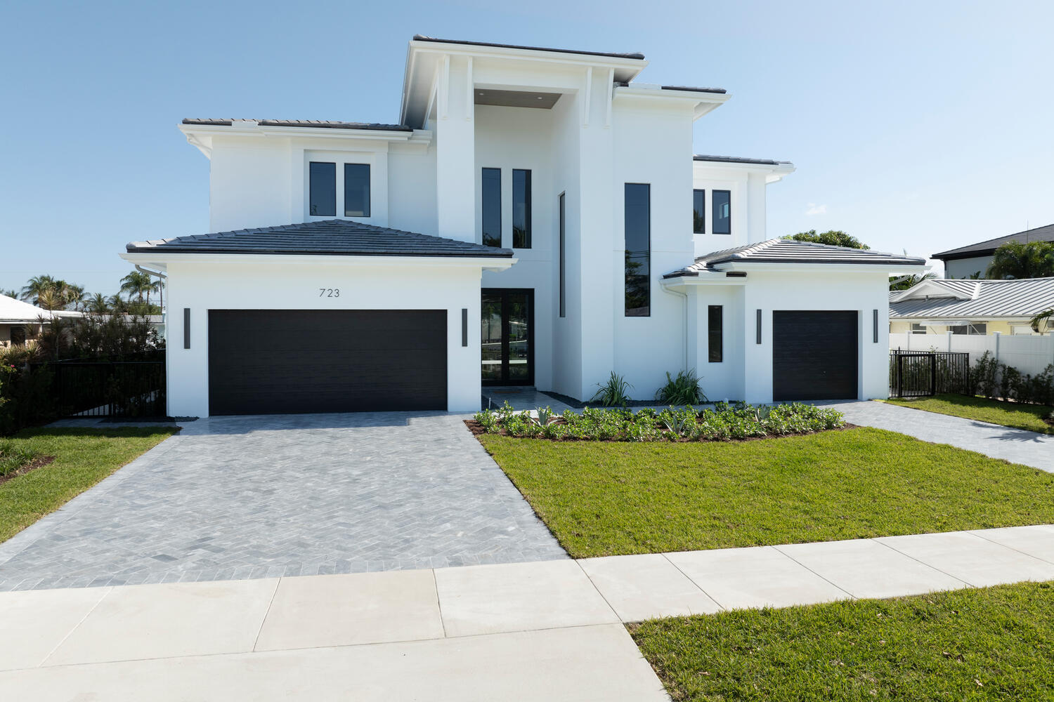 NORTH PALM BEACH VILLAGE OF 2 - Residential