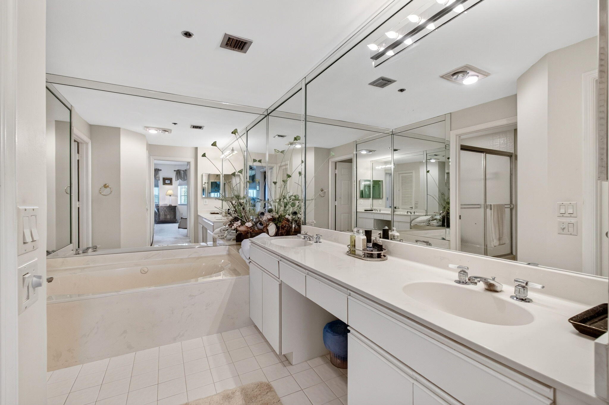 SPYGLASS WALK - Residential