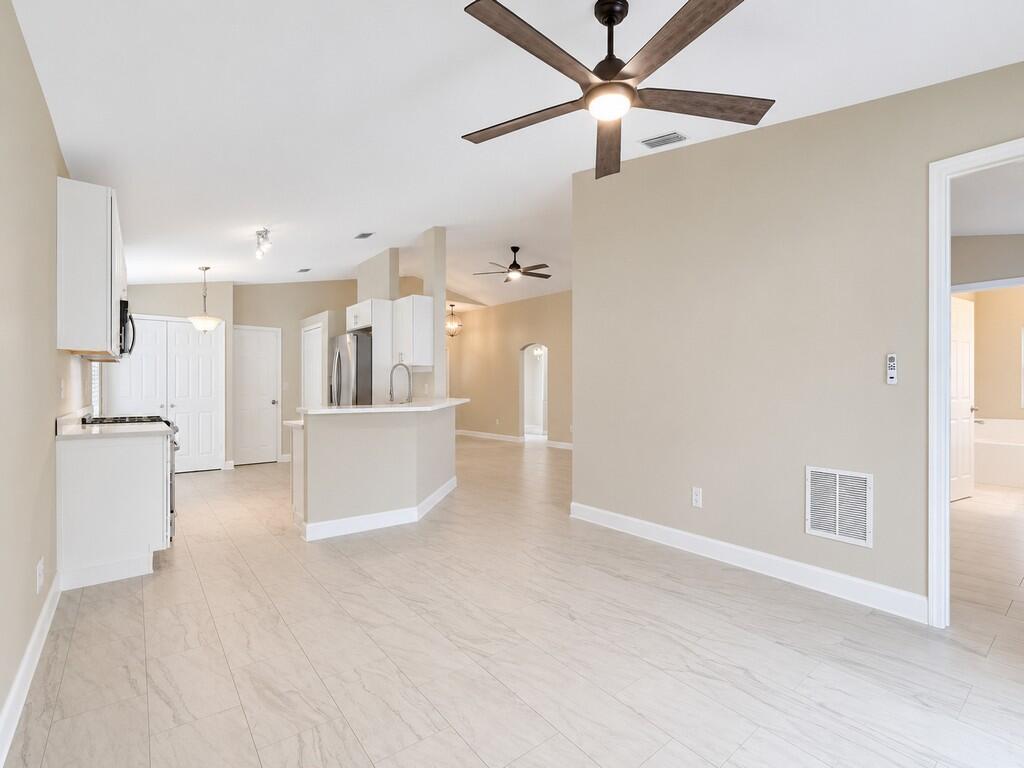 WATERFORD LAKES PHASE I SUBDIVISION - Residential Lease