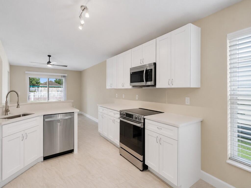 WATERFORD LAKES PHASE I SUBDIVISION - Residential Lease