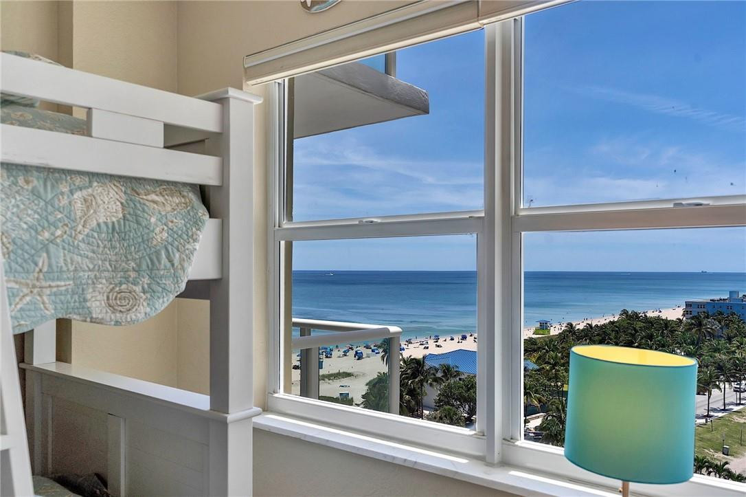 SEA MONARCH - Residential