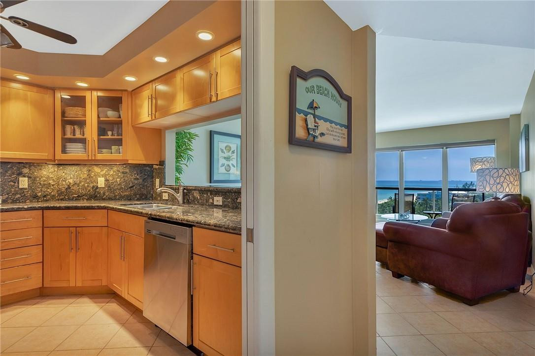 SEA MONARCH - Residential