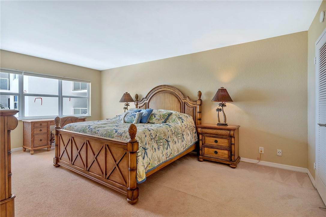 SEA MONARCH - Residential