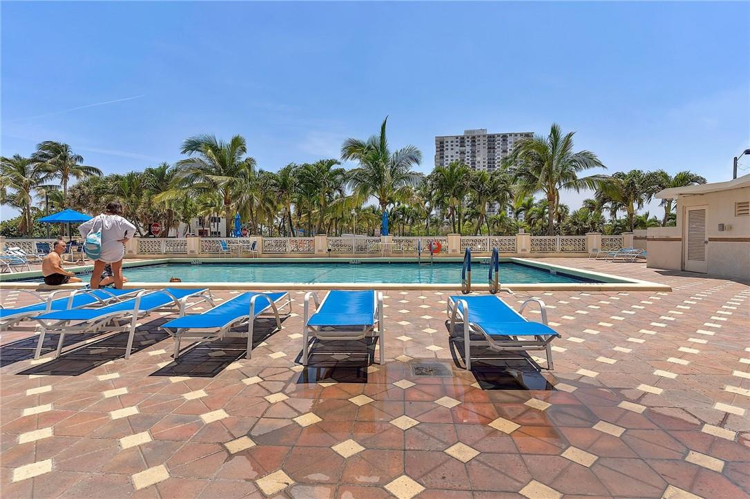 SEA MONARCH - Residential