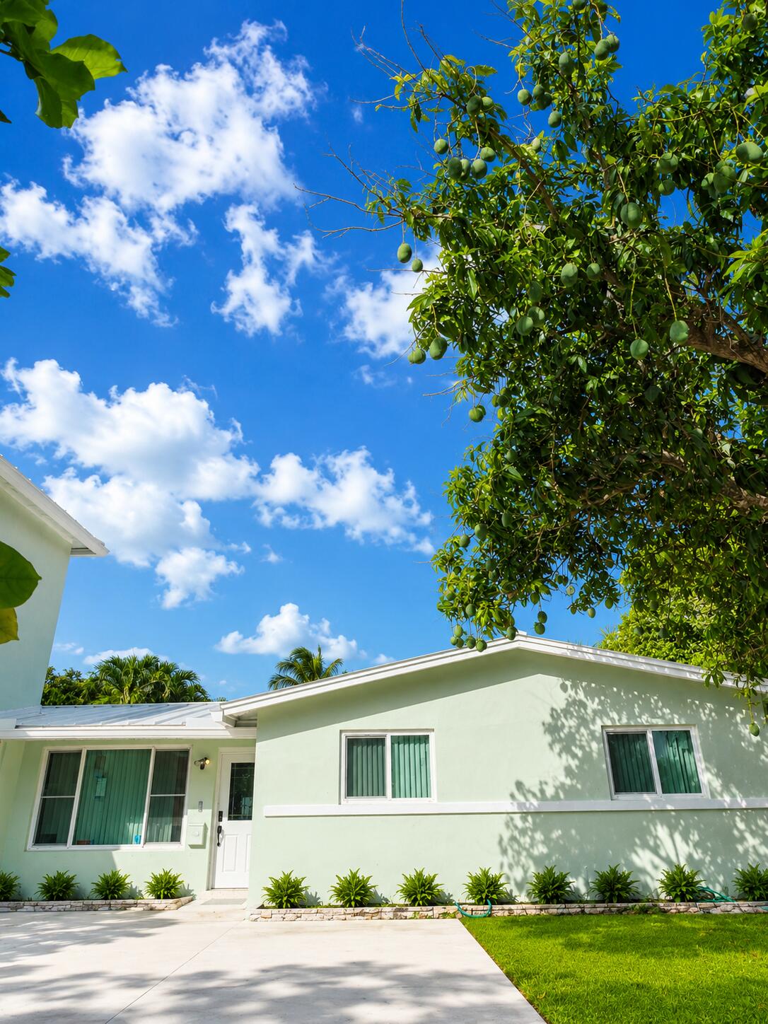 BOULEVARD HEIGHTS SEC TEN - Residential Lease