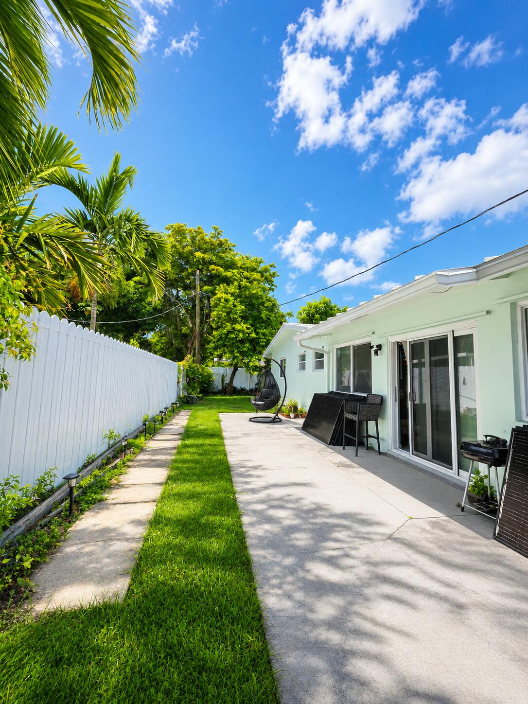BOULEVARD HEIGHTS SEC TEN - Residential Lease