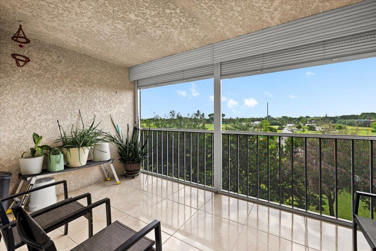 WATERS EDGE TOWERS CONDO - Residential