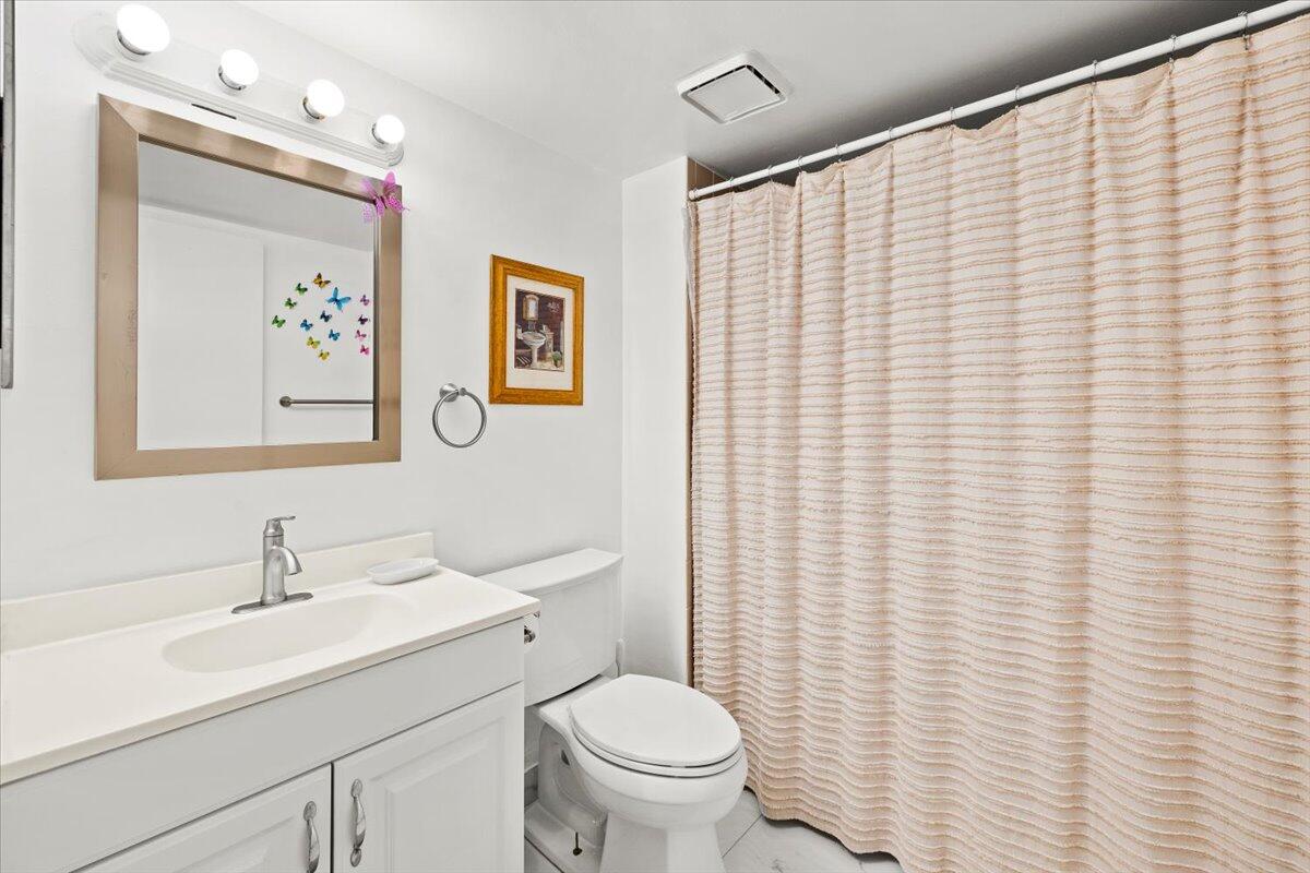 WATERS EDGE TOWERS CONDO - Residential