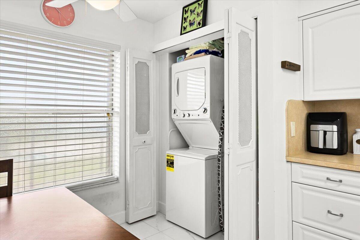WATERS EDGE TOWERS CONDO - Residential