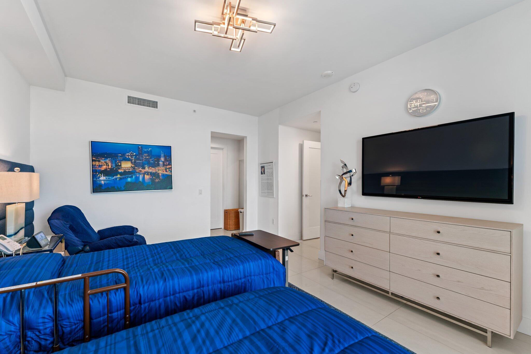 5000 NORTH OCEAN CONDO - Residential