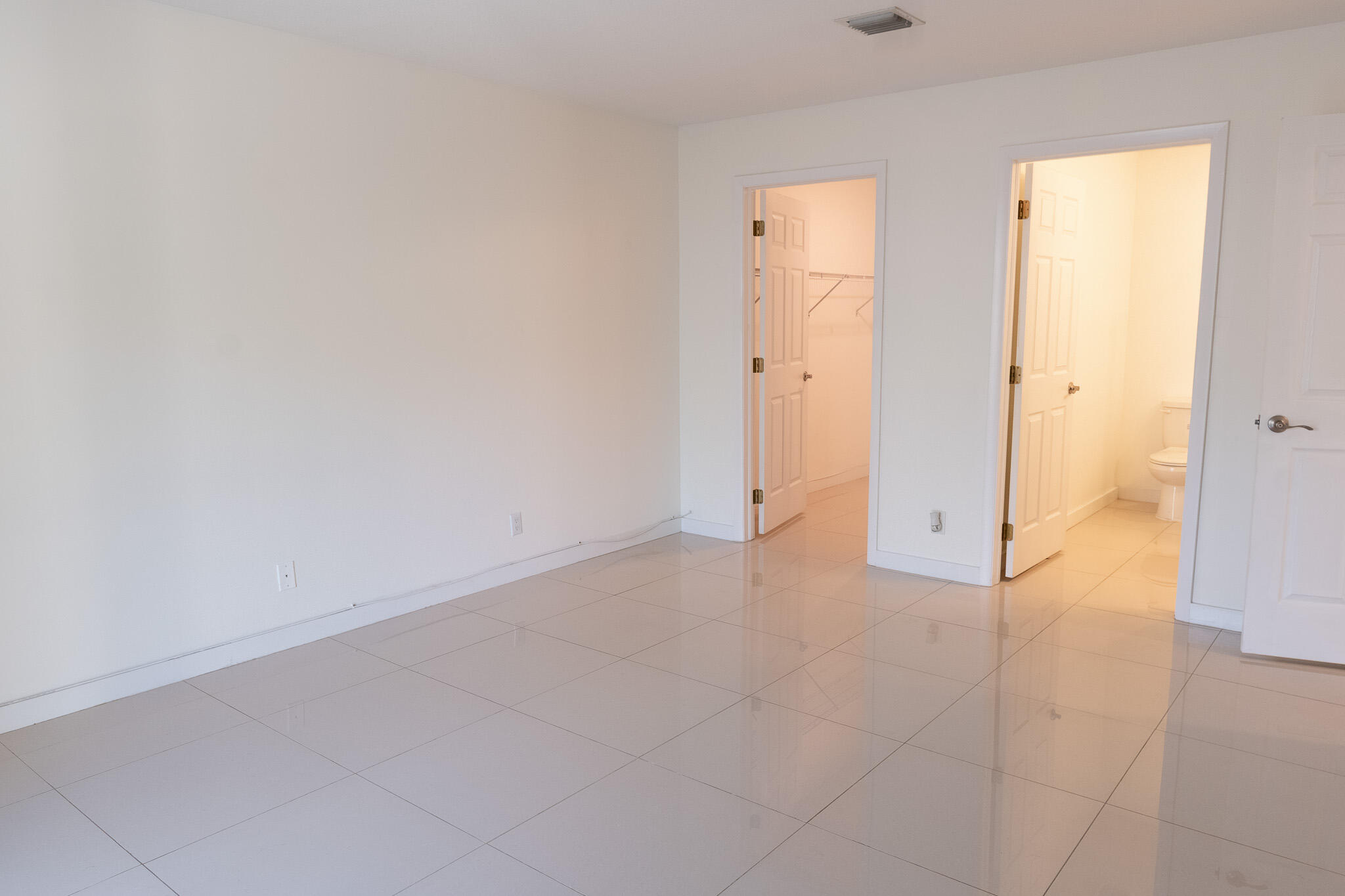 CABOT LANE CONDO - Residential Lease