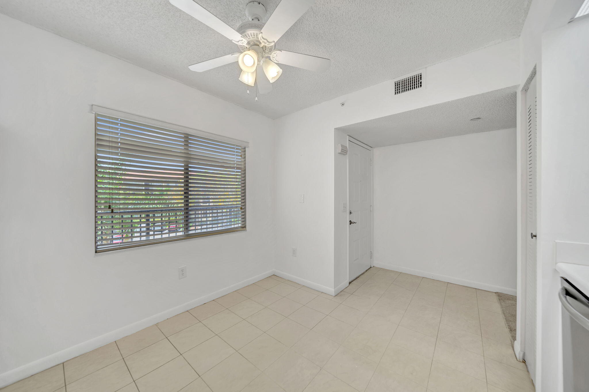 SUFFOLK AT CENTURY VILLAGE - Residential