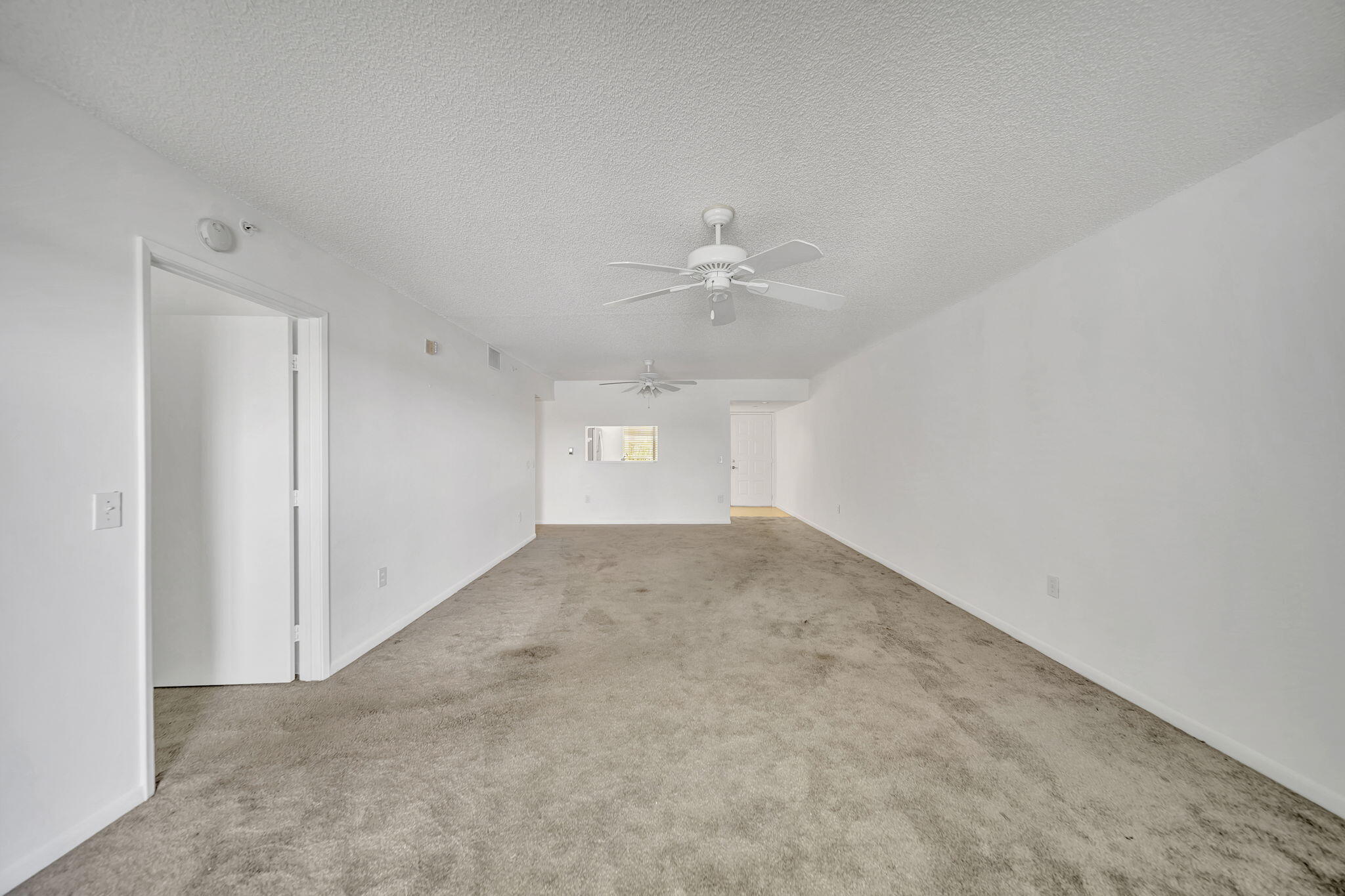 SUFFOLK AT CENTURY VILLAGE - Residential