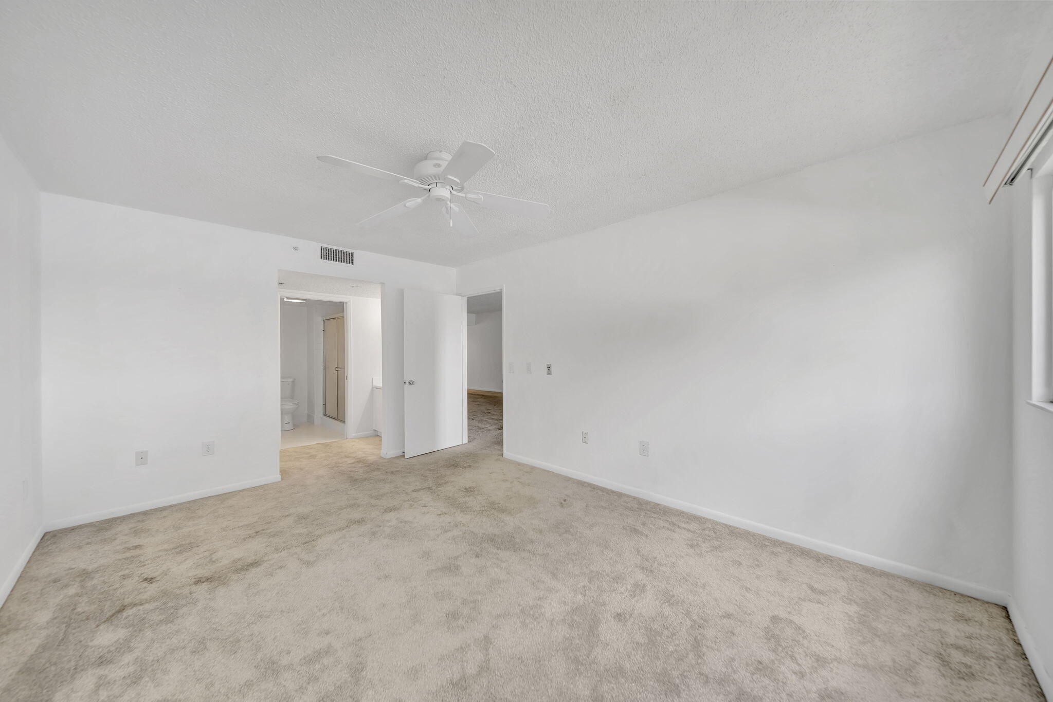 SUFFOLK AT CENTURY VILLAGE - Residential