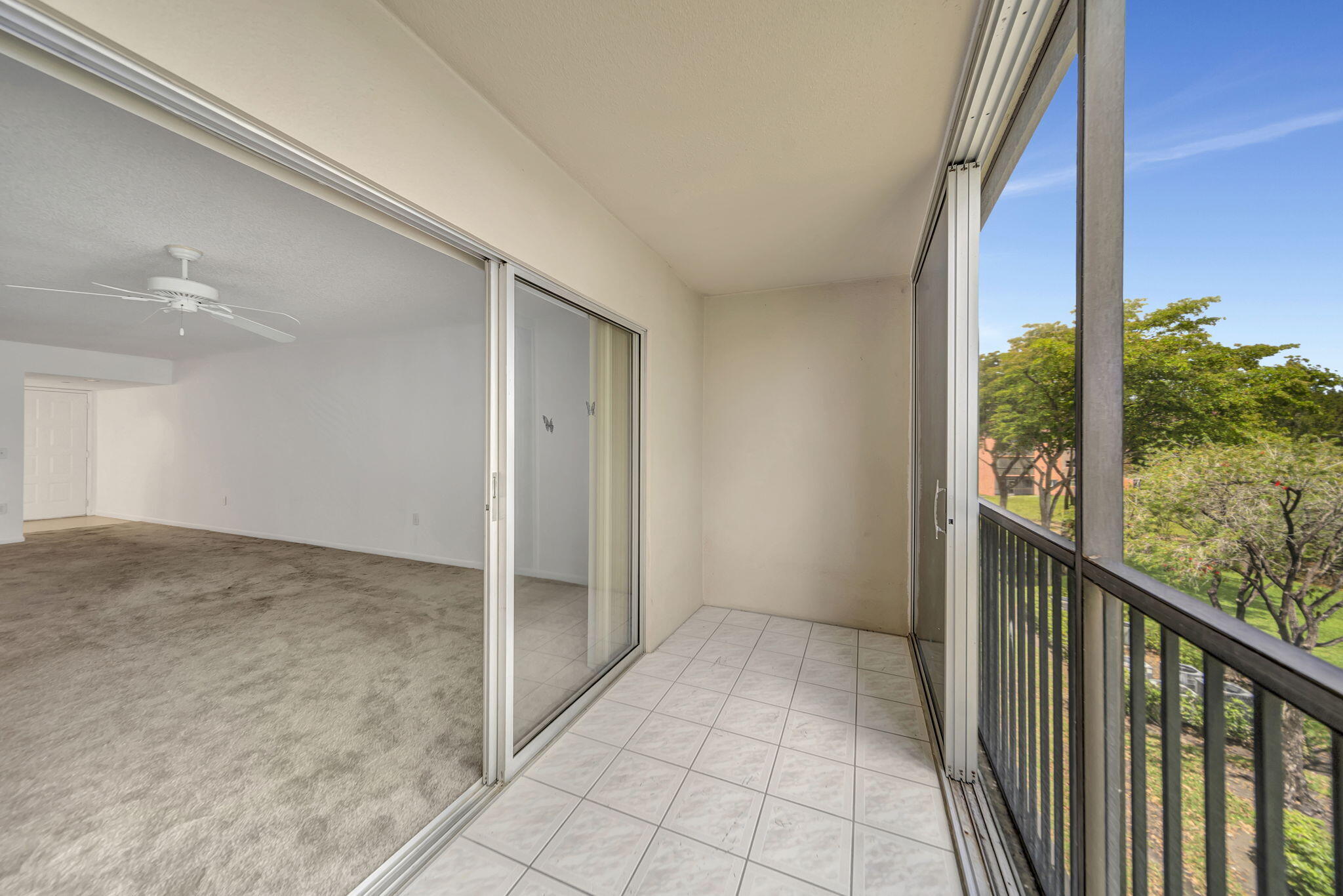SUFFOLK AT CENTURY VILLAGE - Residential