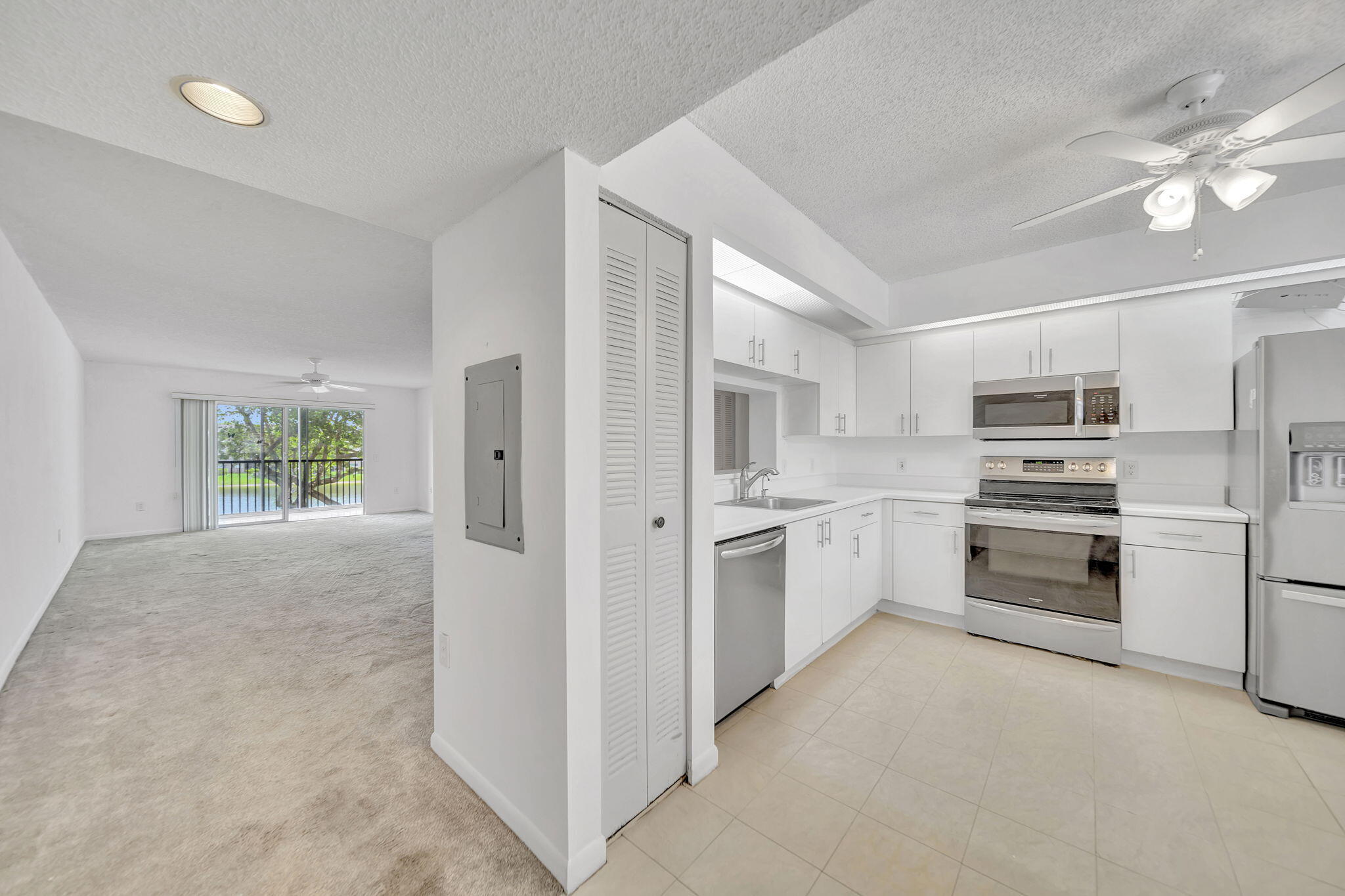 SUFFOLK AT CENTURY VILLAGE - Residential