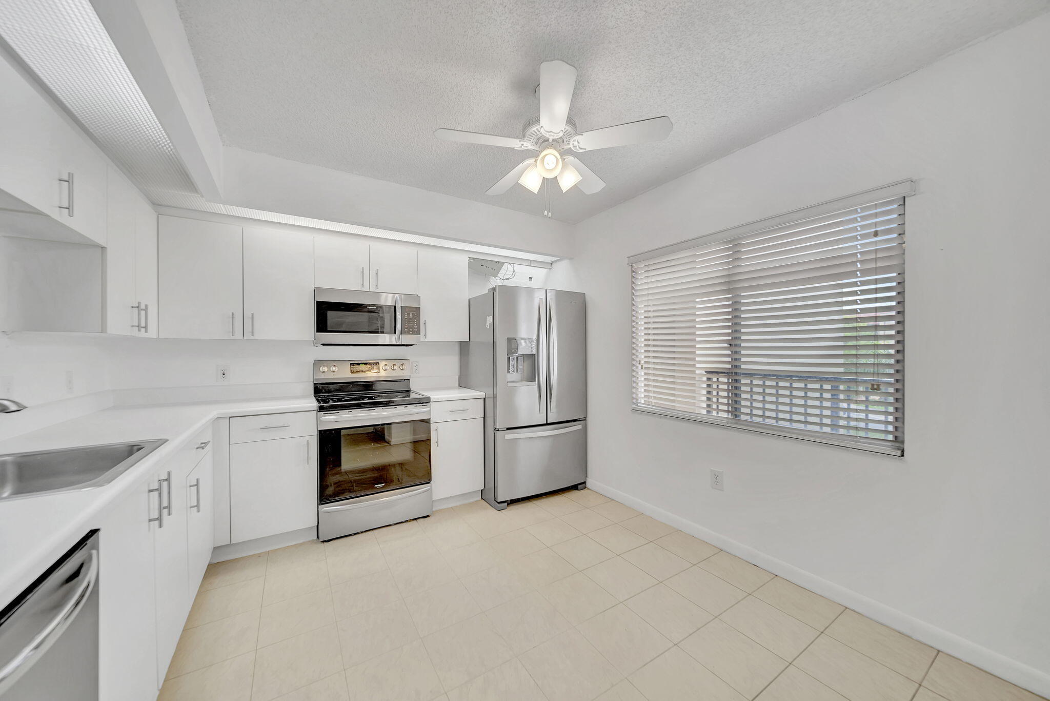 SUFFOLK AT CENTURY VILLAGE - Residential