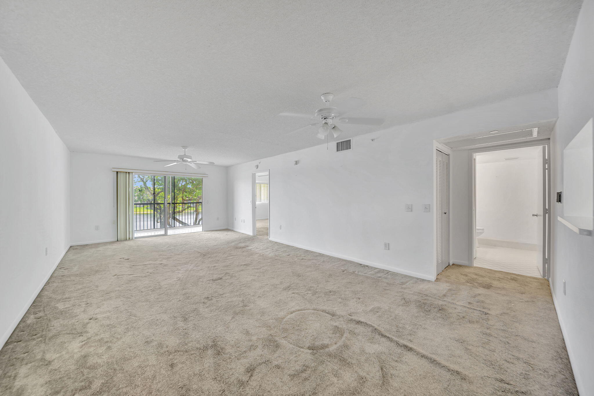SUFFOLK AT CENTURY VILLAGE - Residential