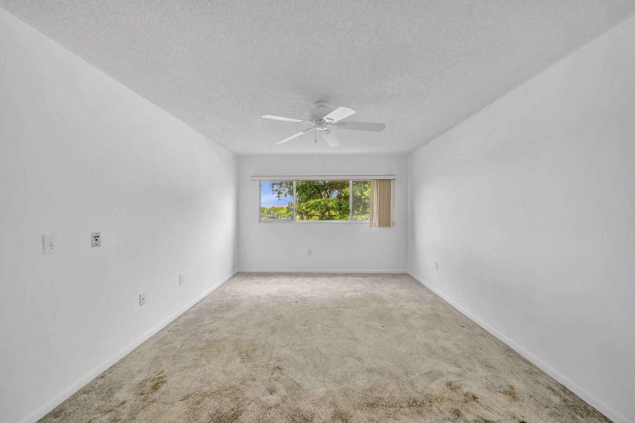SUFFOLK AT CENTURY VILLAGE - Residential