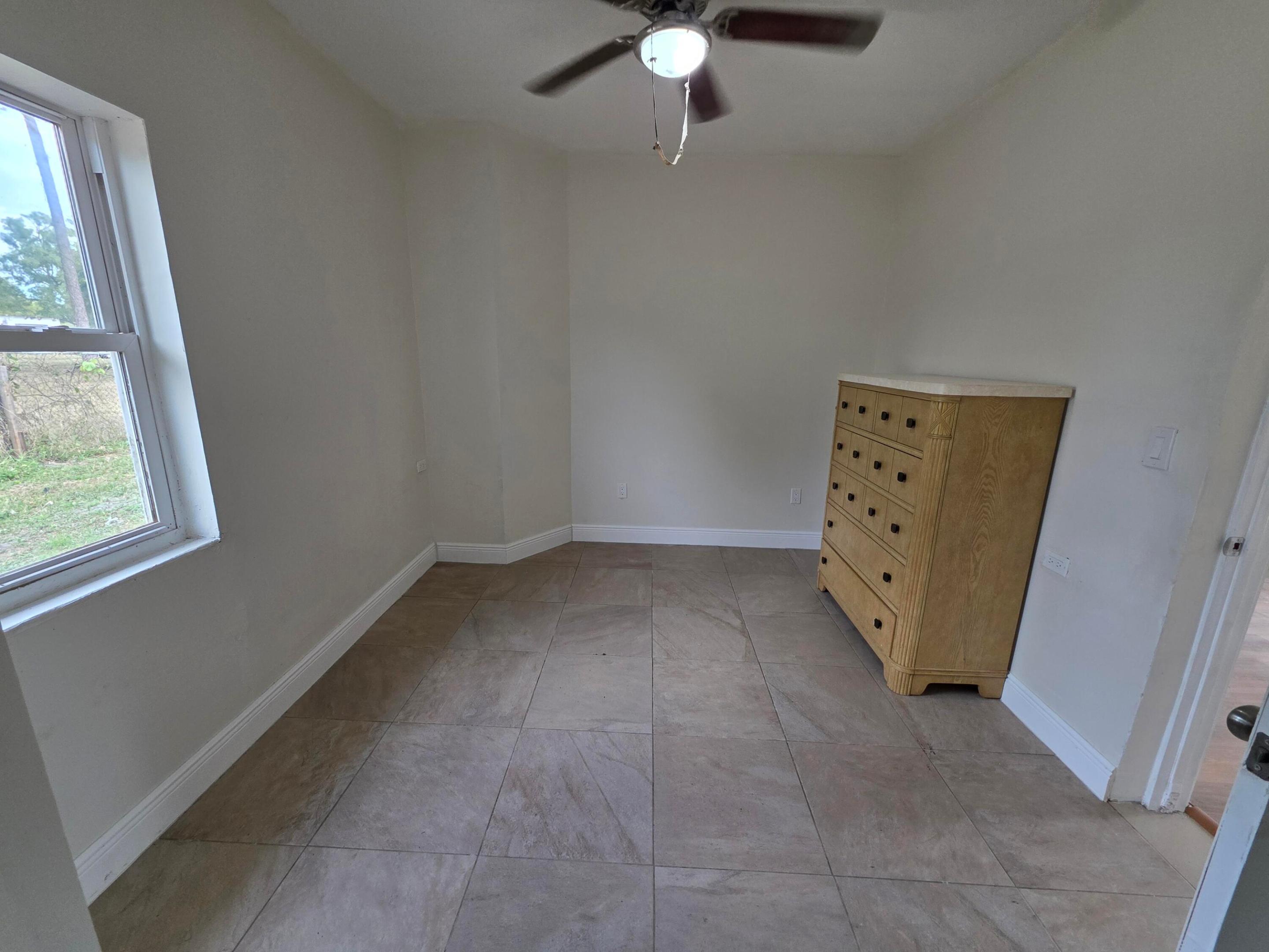 LOXAHATCHEE GROVES - Residential