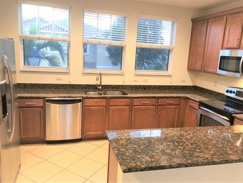 CITYSIDE CONDO - Residential Lease